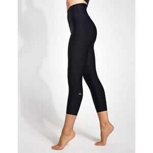 Alo Yoga Leggings Women XS High Waisted Airlift Capri Activewear Gym Athletic